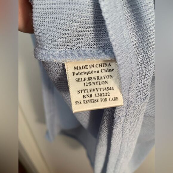 Very J NWT light blue lightweight knit sheer long sleeve top Size Small - Picture 4 of 5
